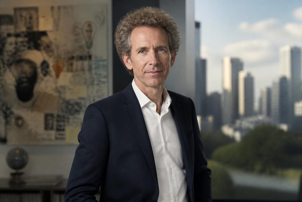 découvrez le parcours, la fortune et les engagements de rémi babinet, entrepreneur visionnaire, loin de la publicité traditionnelle.